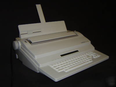 Brother em-630 electronic typewriter with display*save*