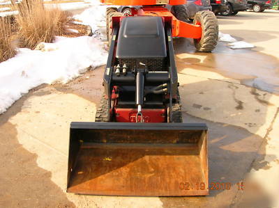 Toro dingo compact loader