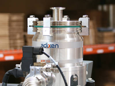Adixen alcatel turbo vacuum pump w/ vwr oven