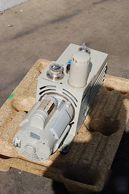 Nucond welch directorr stokes-013-2-vacuum pump-guar -