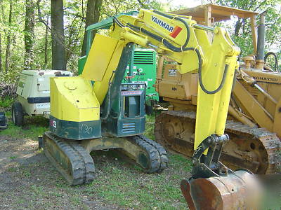Yanmar B3 excavator with offset boom