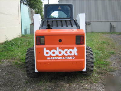 Bobcat 863G skidsteer, starts runs & operates properly