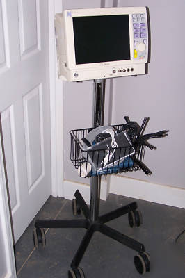 Invivo M12 3550 s anesthesia patient monitor w/ extras