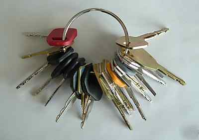 New 21 keys - loader, dozer, & track/backhoe key set; 