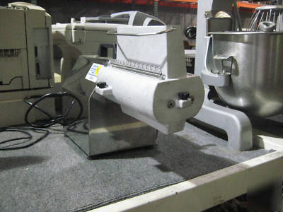 New american eagle ae-T12 1-hp meat tenderizer - * *