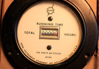 Vintage aero instrument run hours time panel gauge