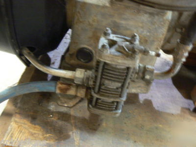 Atlas copco airlet LE7 reciprocating air compressor 5HP