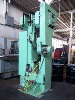 30 ton compaction press
