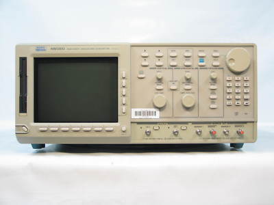 Tektronix AWG610 high performance arbitrary waveform 