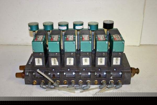 Numatics valve assy. (6) valves; (1) flexiblok manifold