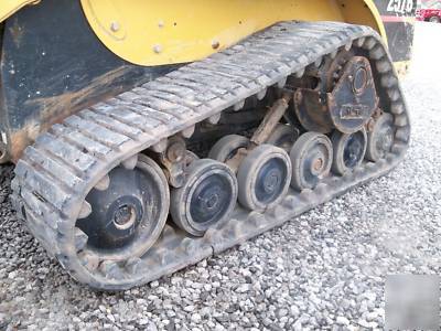 2005 caterpillar 257B cat skid steer loader 