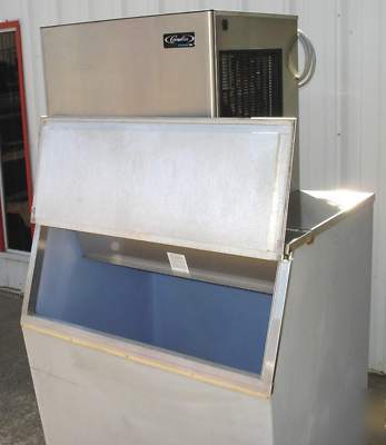 Used cornelius 780 lb ice maker w/580LB bin 220V XAC830