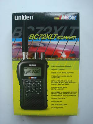 Uniden BC72XLT handheld scanner black