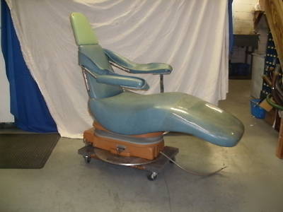 C0125 dentalez vs dental patient exam chair