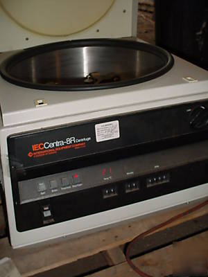 Centra 8R lab centrifuge refrigerated powers up manual 