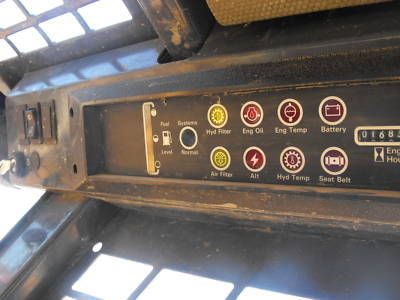 2001 case 1845C skid steer tire machine w/steel tracks