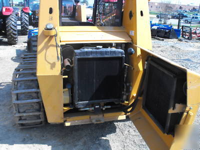 2001 case 1845C skid steer tire machine w/steel tracks