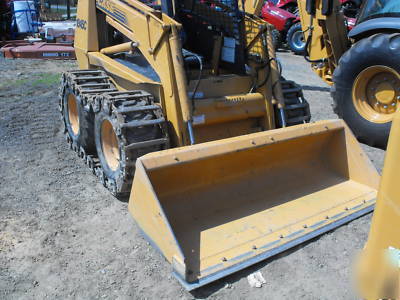 2001 case 1845C skid steer tire machine w/steel tracks