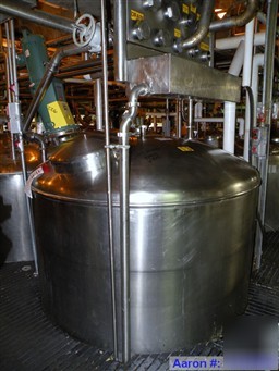 Used- norwalk tank, 2000 gallon, stainless steel, vert