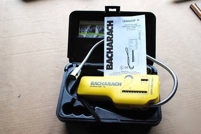 Combustible gas detector-bacharach-leakator 10