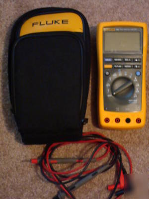 Fluke 189 digital multimeter and tlk-225 accessory kit