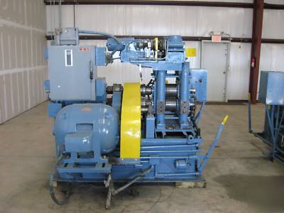 40 hp rolling mill with edge roller