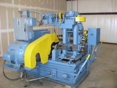 40 hp rolling mill with edge roller