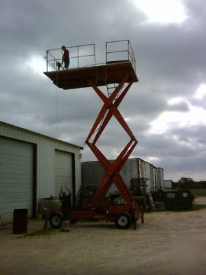 Scissor lift - selma - large deck 