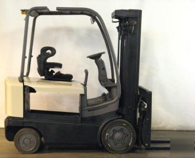 Used crown electric forklift - counterbalanced