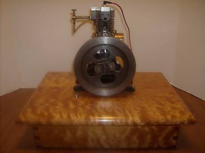 Gearless hit & miss model engine by philip duclas 