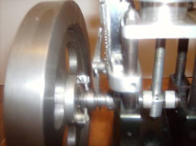Gearless hit & miss model engine by philip duclas 