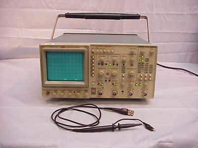 Tektronix 2246 100MHZ 4CH oscilloscope w/ probe tested 