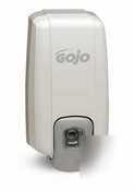 GojoÂ® nxtÂ® space saverâ„¢ dispenser - dove grey
