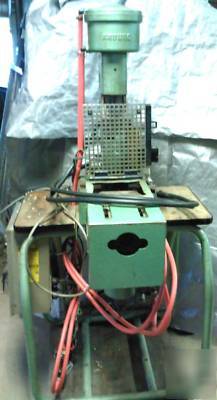 Plastic injection, arburg C4/s 5 ton, 2 ton, 110 volt, 