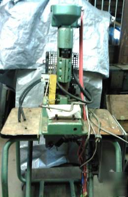 Plastic injection, arburg C4/s 5 ton, 2 ton, 110 volt, 