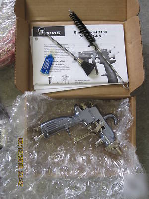 New binks 2.8 gallon pressure spray unit - brand 