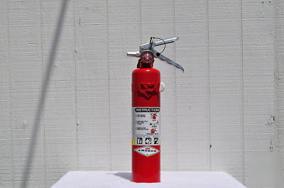 2.5 lb fire extinguisher amerex fully charged 