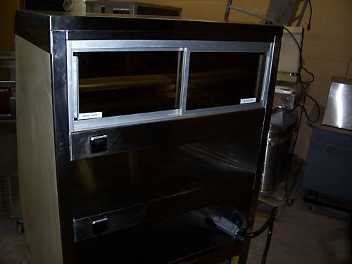 Heated merchandiser / manufactured 2004 / very nice