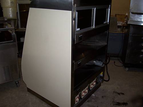 Heated merchandiser / manufactured 2004 / very nice