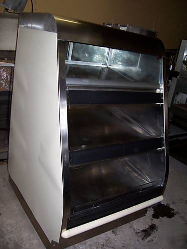 Heated merchandiser / manufactured 2004 / very nice