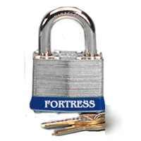 Master lock 1-1/2 laminate steel padlock 1803Q
