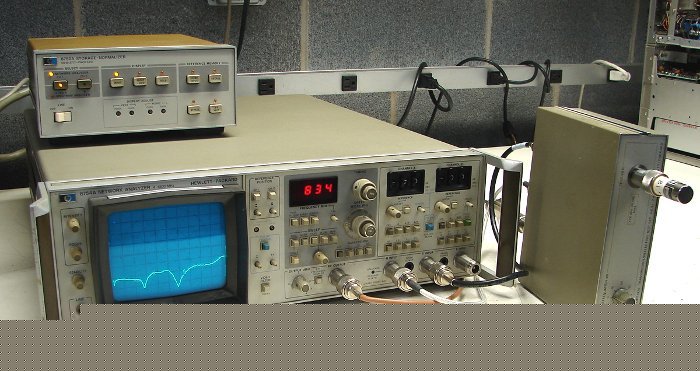 Hp 8754A network analyzer 4-1300MHZ w/opt H26 tested
