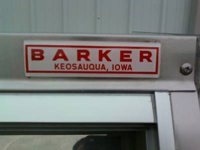 Barker hot / cold refrigerated food merchandiser