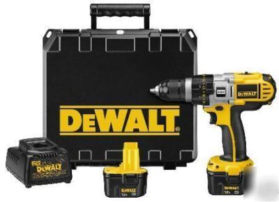 Dewalt 12V xrp drill driver - case and extra battery