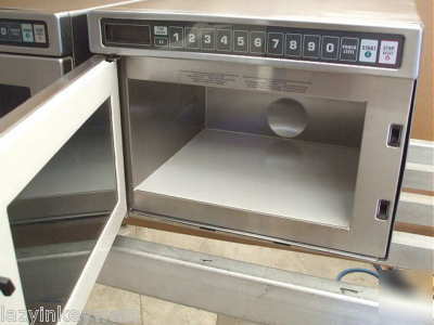 Amana model HDC18 commercial microware - 1800 watt