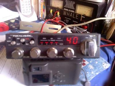 Realistic trc-435 cb 40 channel radio