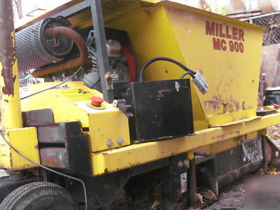 Miller MC900 concrete asphalt curb builder machine used