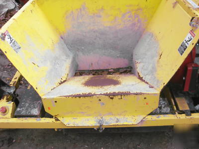 Miller MC900 concrete asphalt curb builder machine used