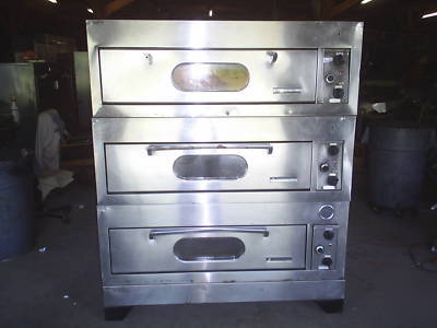Garland model 3 decks electric bake and pizza oven
