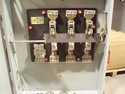 Ge 800 amp 600 volt disconnect switch w/ fuses 3 phase